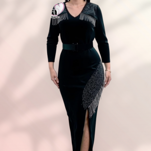 فستان قطيفه طويل سلاسل 