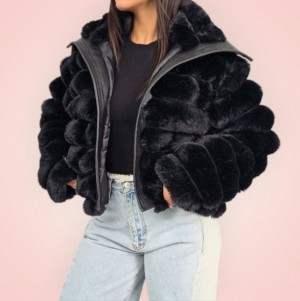 جاكيت فرو مبطن ستان بالون الاسود 