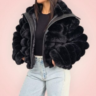 جاكيت فرو مبطن ستان بالون الاسود 