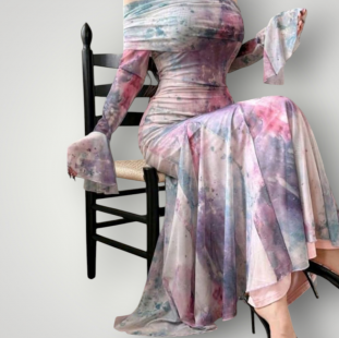 فستان طويل ضيق بطبعة الوان مائيه 