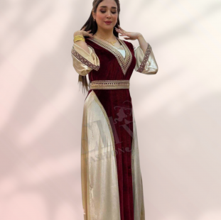 عبايه استقبال ٣ قطع خليجى 