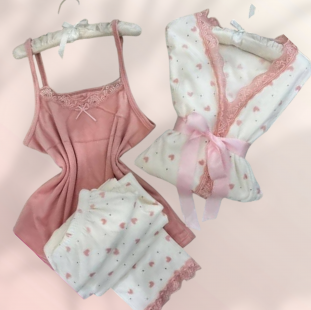 بجامه 3قطع بالون الوردى مع ابيض